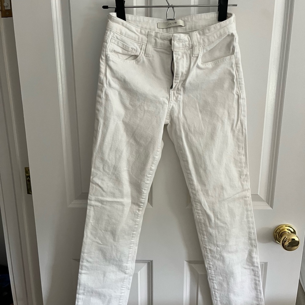 Joes women’s straight leg white jeans